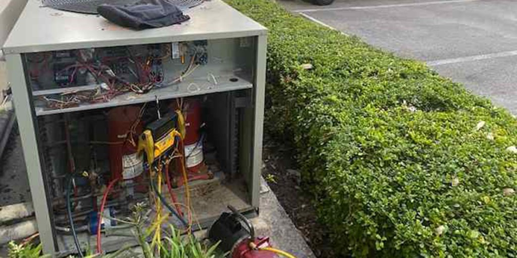 will ac fan run if capacitor is bad